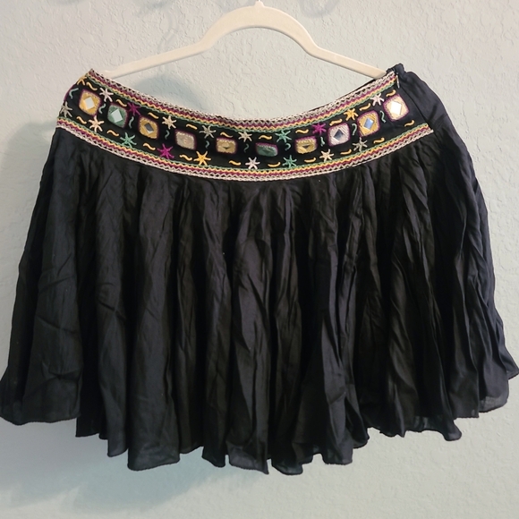 Skirt - Picture 1 of 4